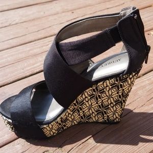 Woven wedge sandals
